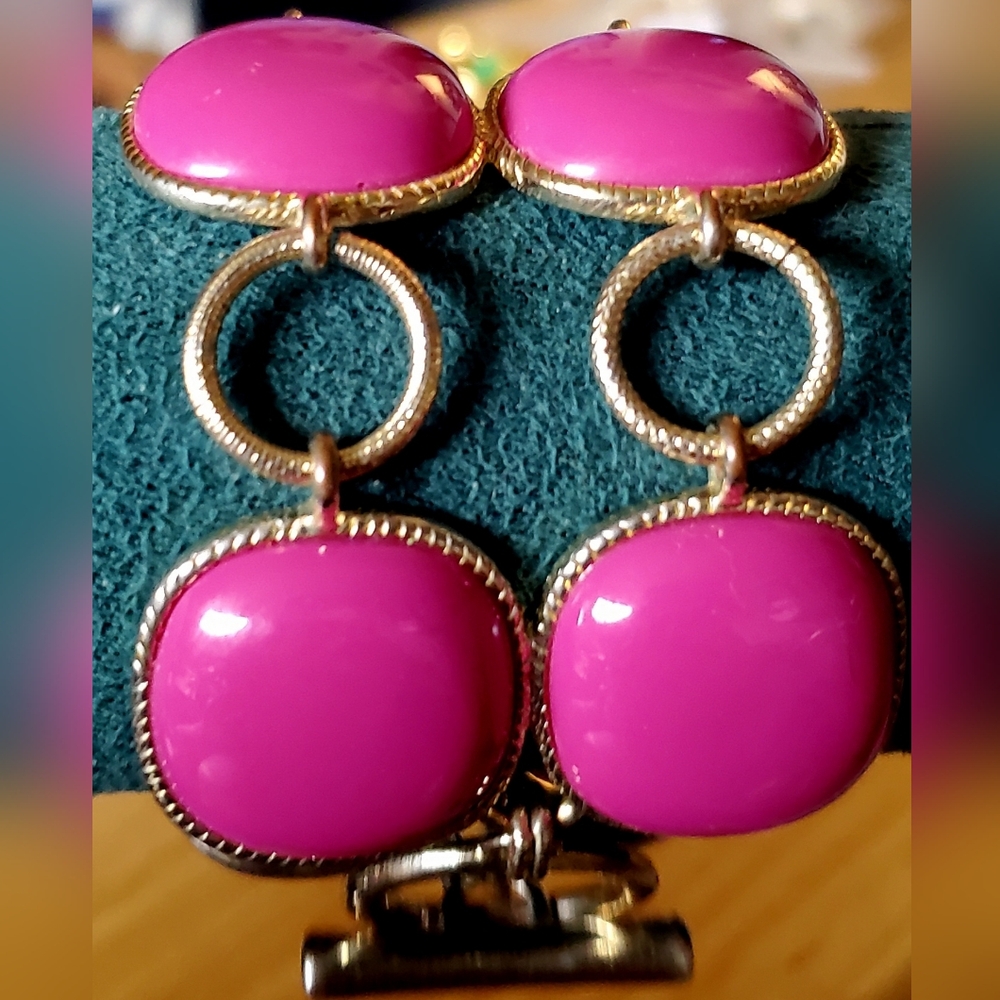 Vintage Banana Republic Pink and Goldtone Women's Bracelet EUC